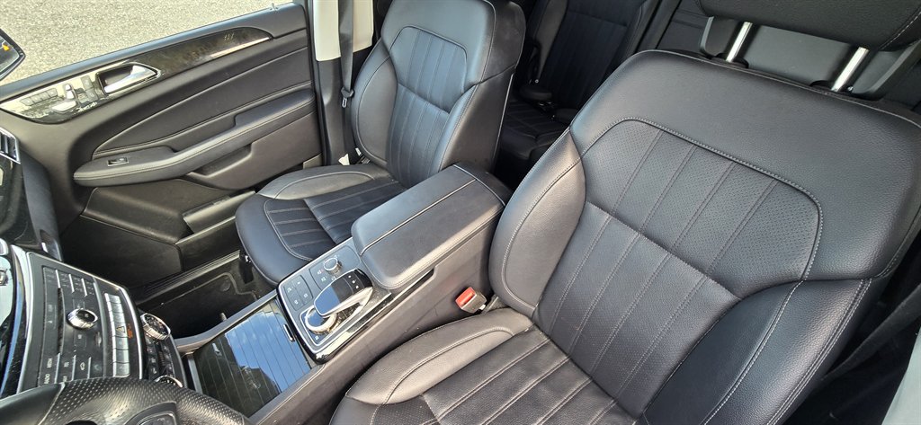 2017 Mercedes-Benz GLS - $22,995