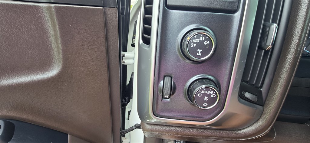 2014 Chevrolet Silverado - $20,995