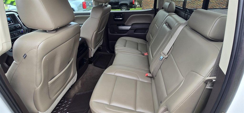 2014 Chevrolet Silverado - $20,995