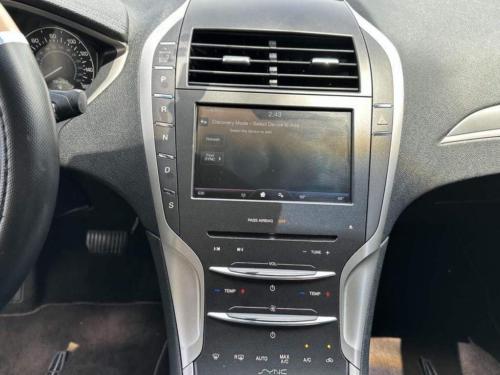 2015 LINCOLN MKZ Sedan - $12,250