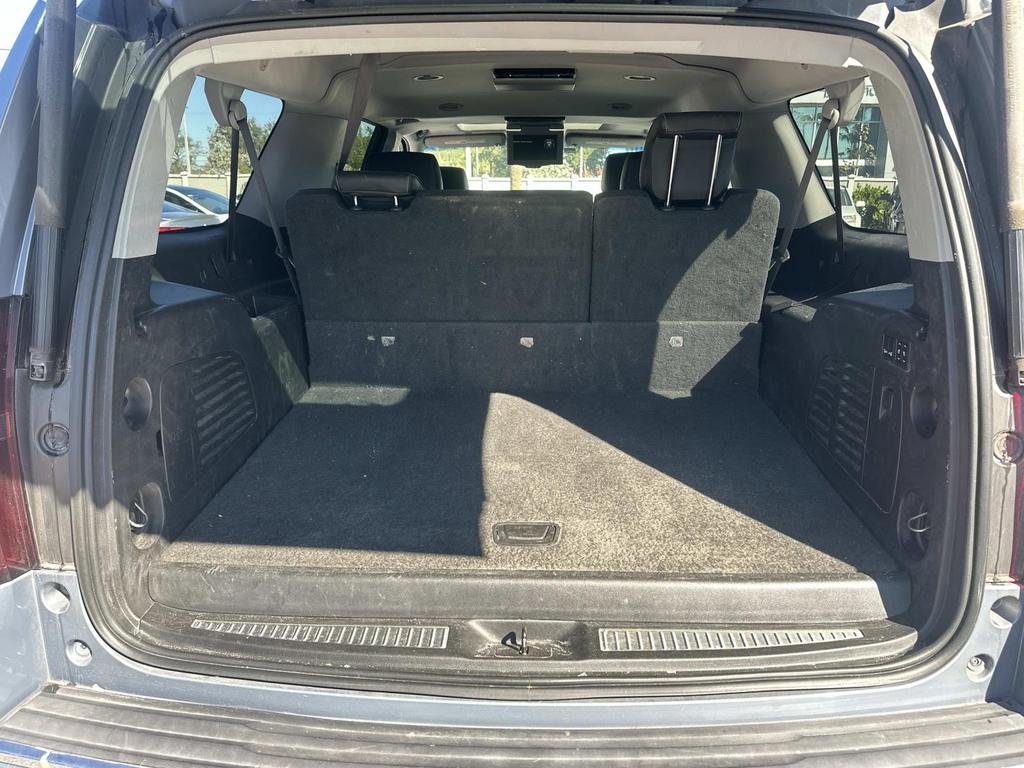2015 Chevrolet Suburban - $13,500
