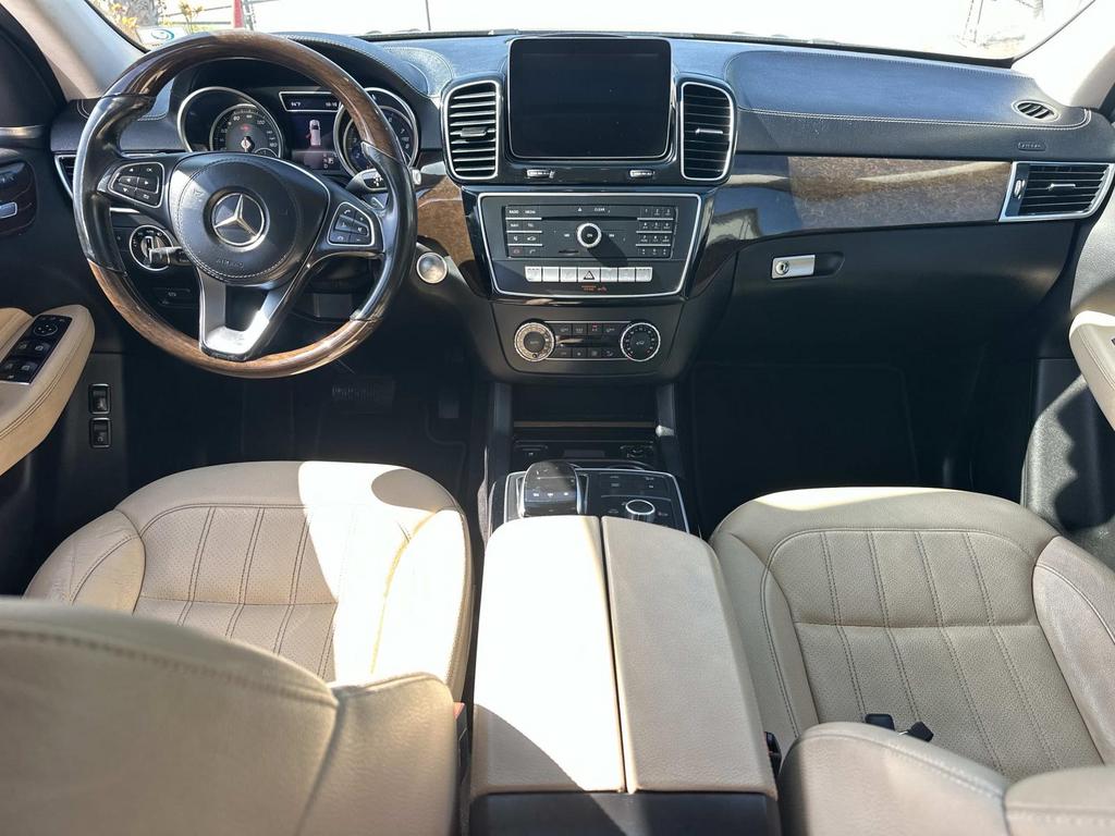 2018 Mercedes-Benz GLS - $18,950