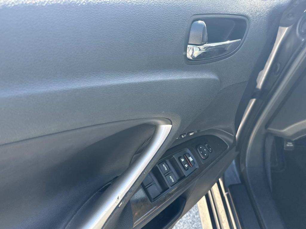 2015 Lexus IS - $15,000
