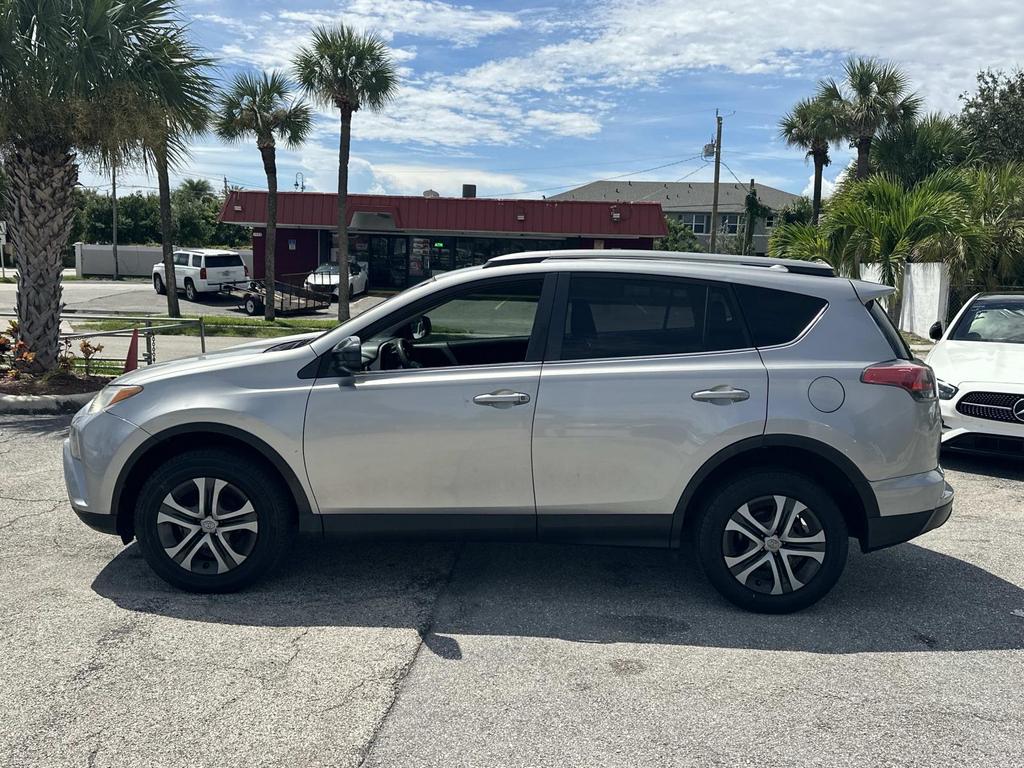2017 Toyota RAV4 - $14,100