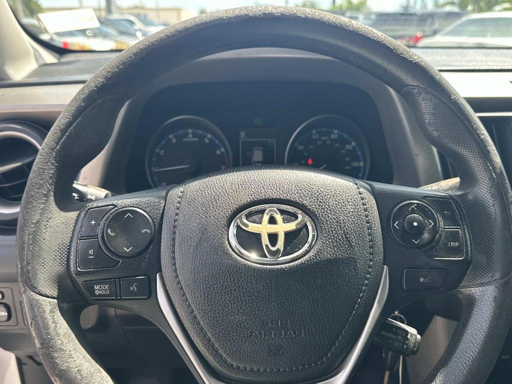 2017 Toyota RAV4 - $14,100