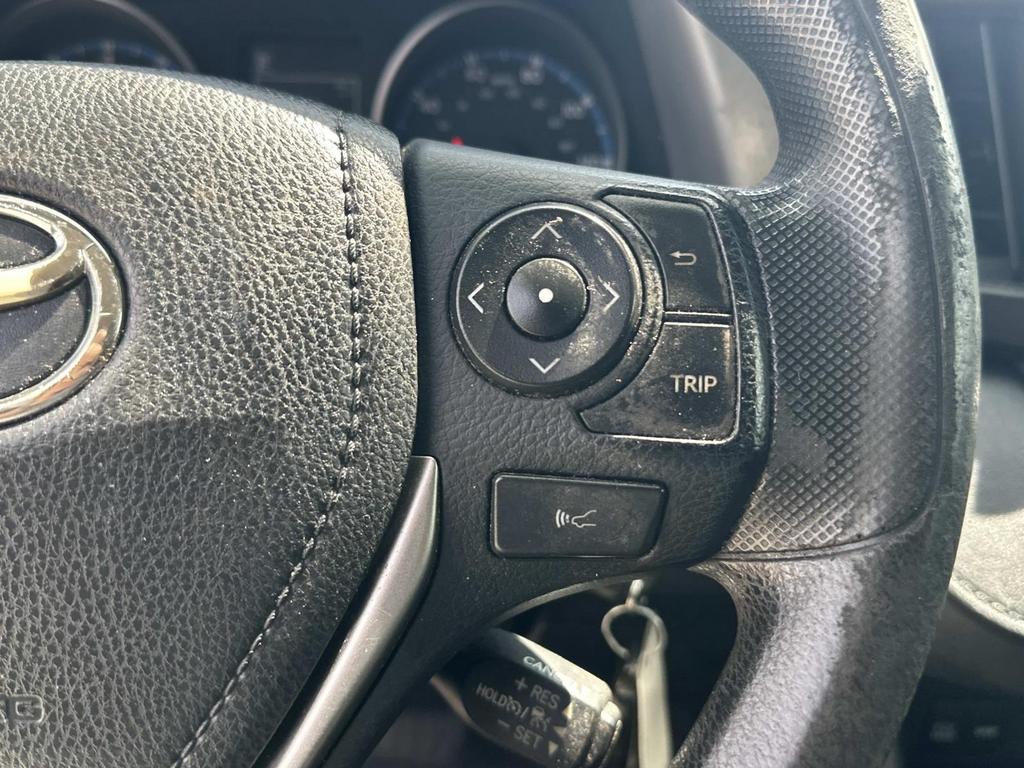2017 Toyota RAV4 - $14,100