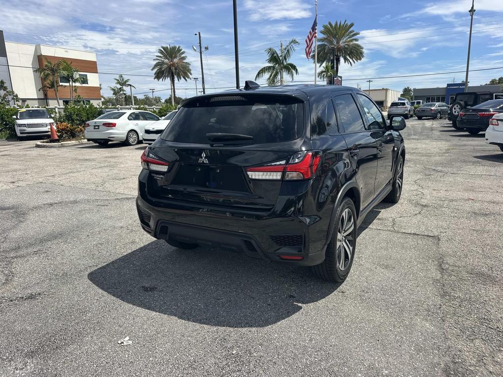 2021 Mitsubishi Outlander - $12,000