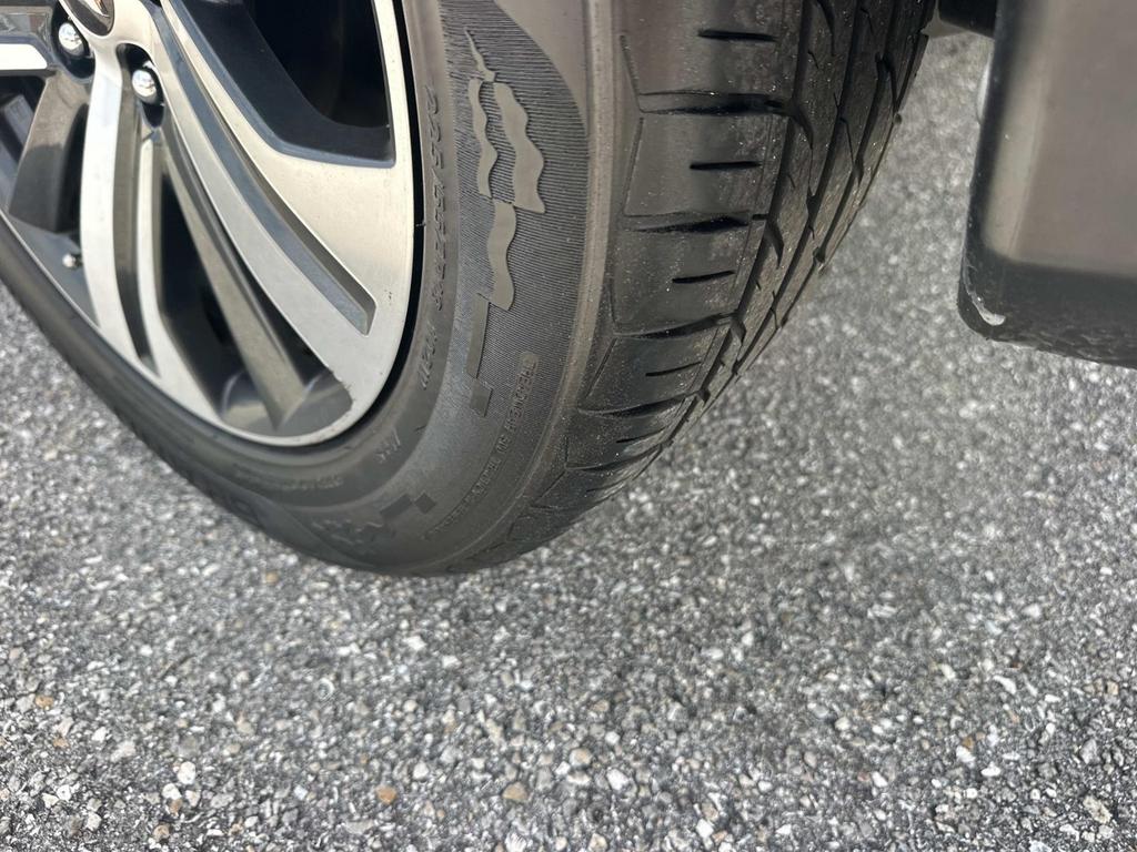 2021 Mitsubishi Outlander - $12,000