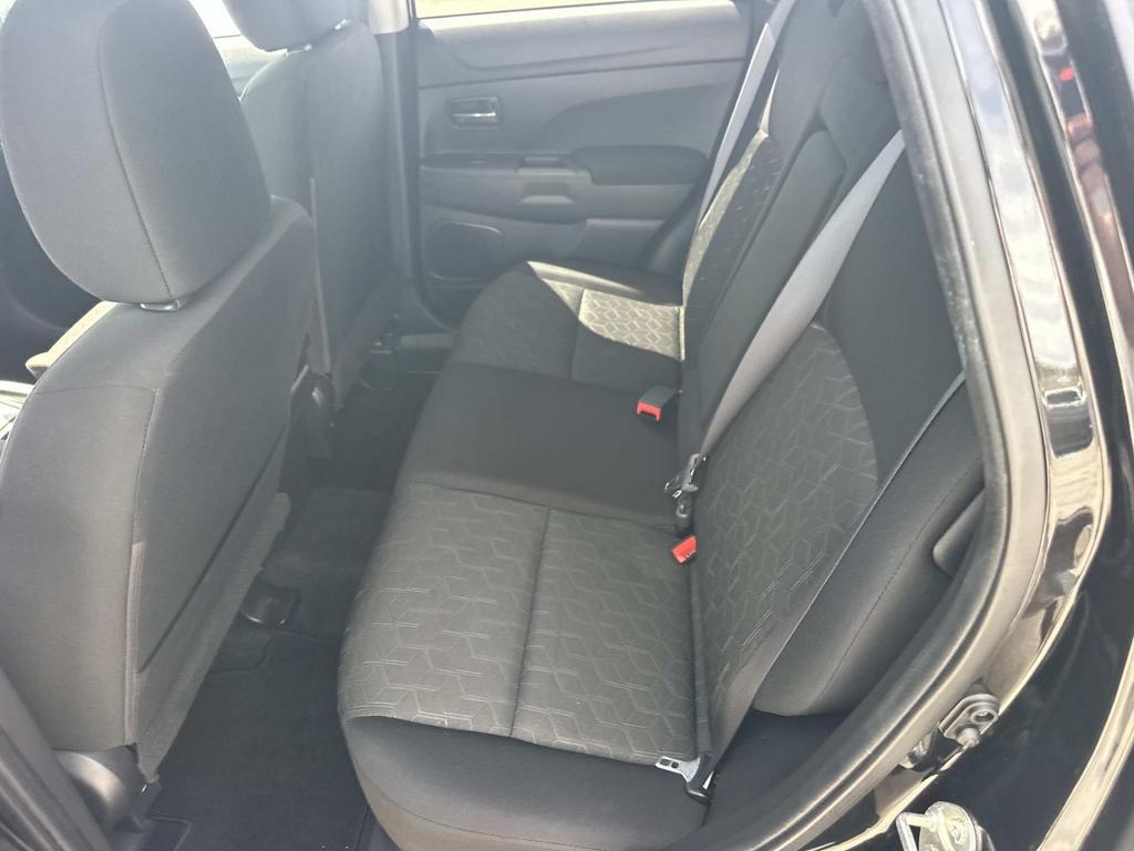 2021 Mitsubishi Outlander - $12,000