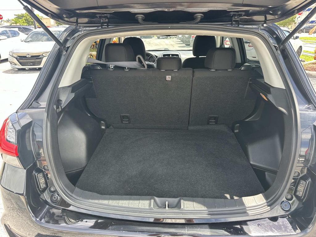 2021 Mitsubishi Outlander - $12,000