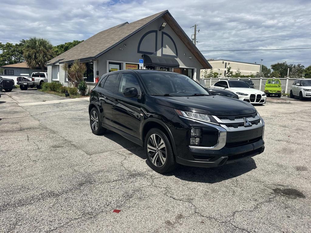 2021 Mitsubishi Outlander - $12,000