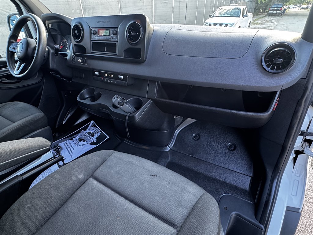 2019 Freightliner Sprinter - $27,995