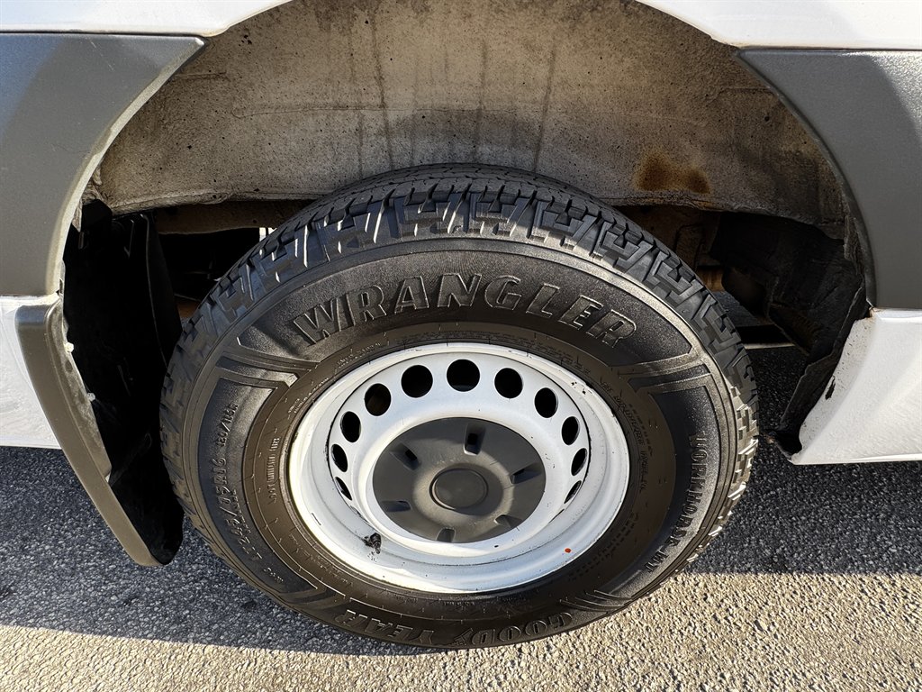 2019 Freightliner Sprinter - $27,995