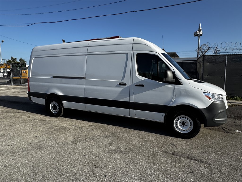 2019 Freightliner Sprinter - $27,995