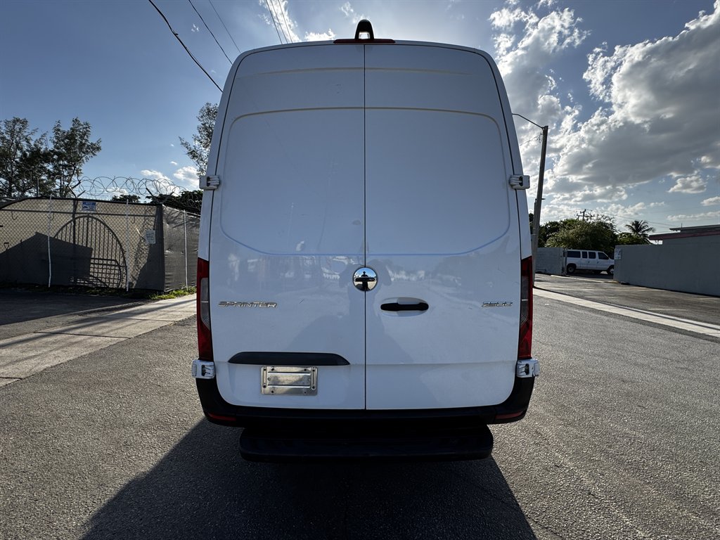 2019 Freightliner Sprinter - $27,995