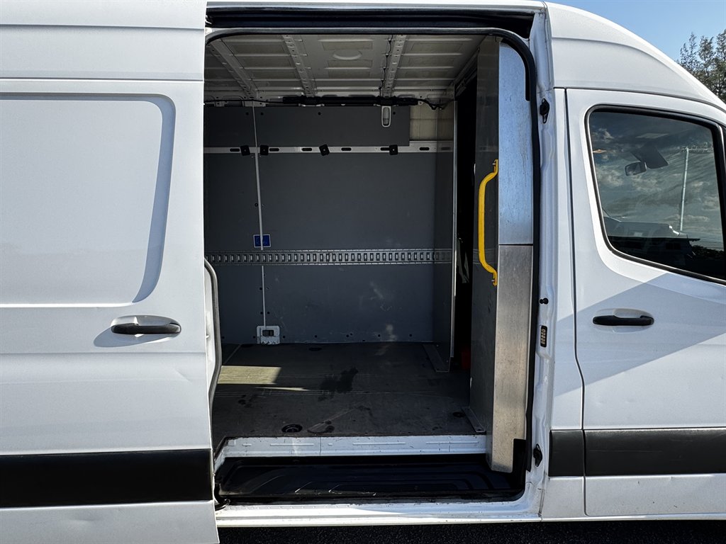 2019 Freightliner Sprinter - $27,995