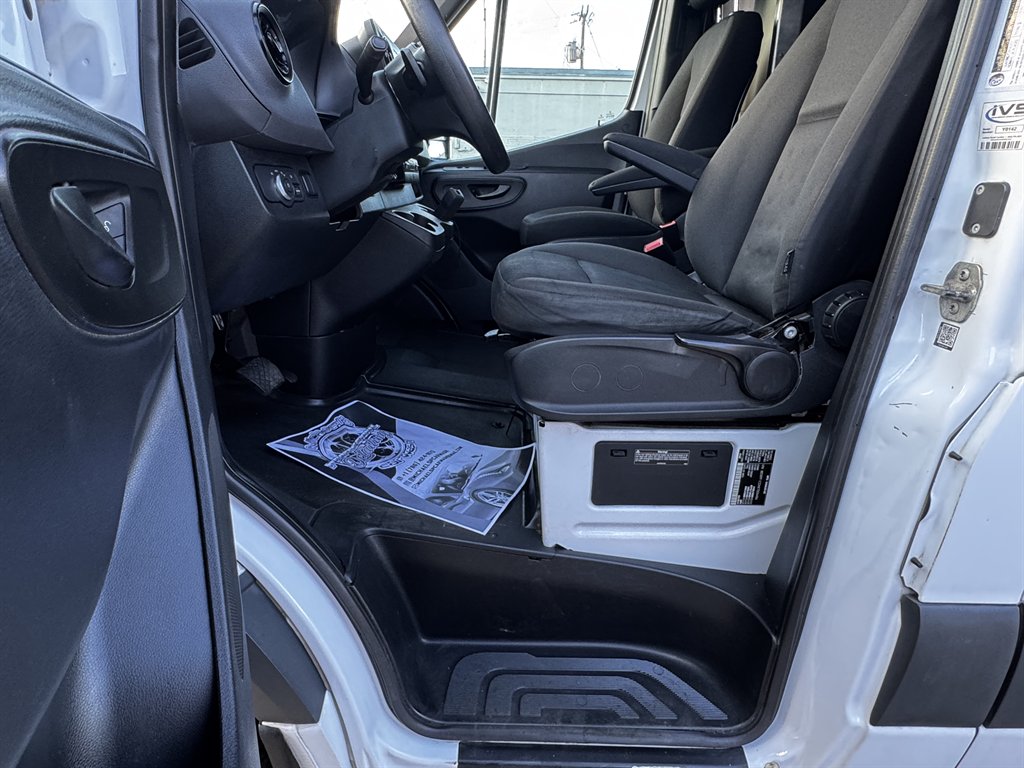 2019 Freightliner Sprinter - $27,995
