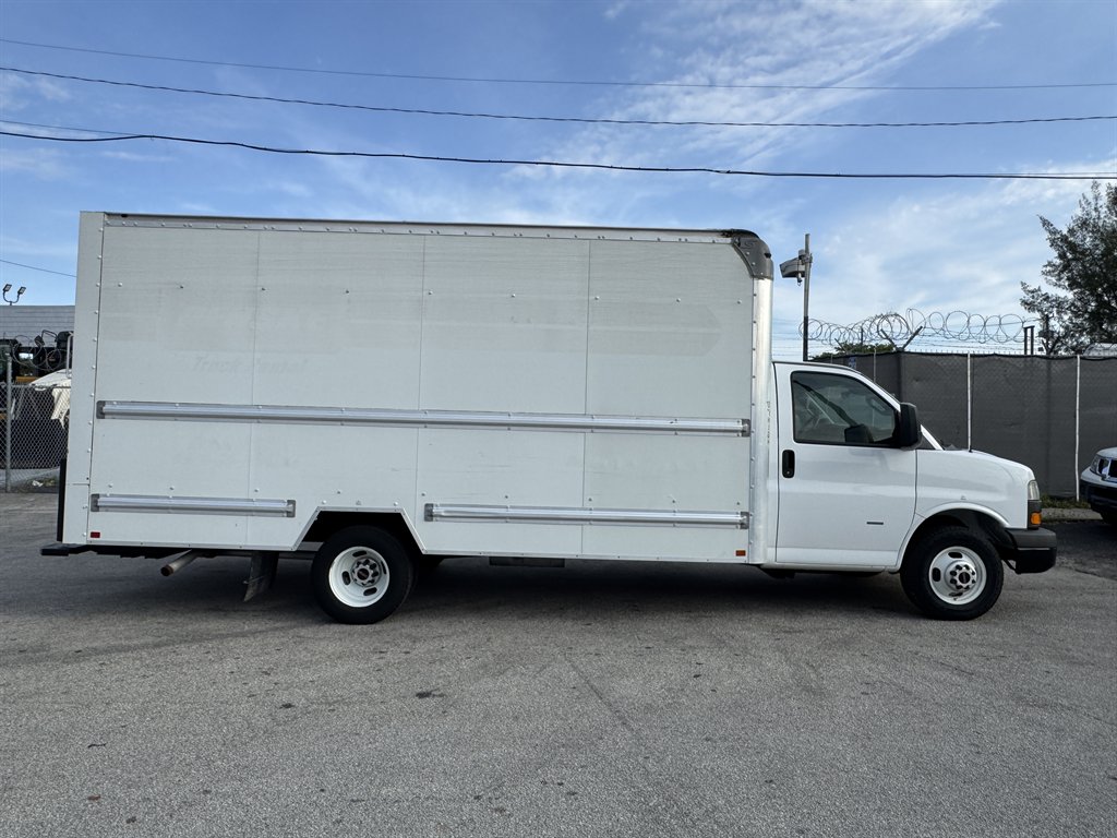 2019 Chevrolet Express - $22,995