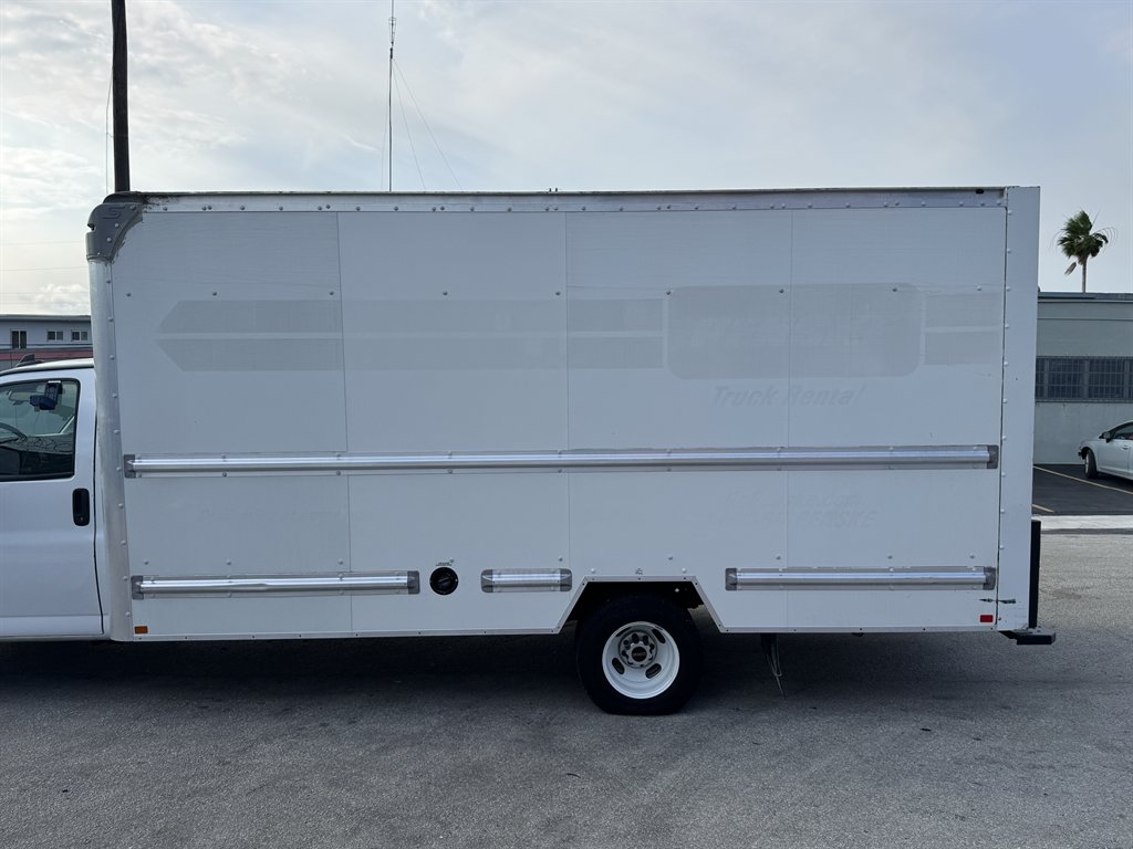 2019 Chevrolet Express - $22,995