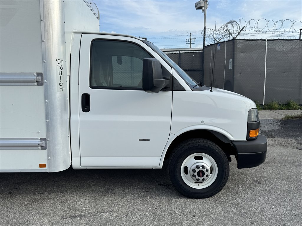 2019 Chevrolet Express - $22,995
