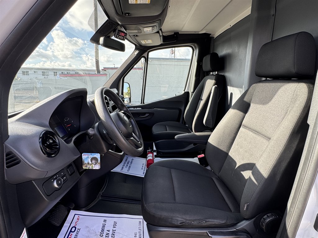2019 Freightliner Sprinter - $34,995