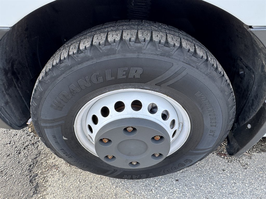 2019 Freightliner Sprinter - $34,995