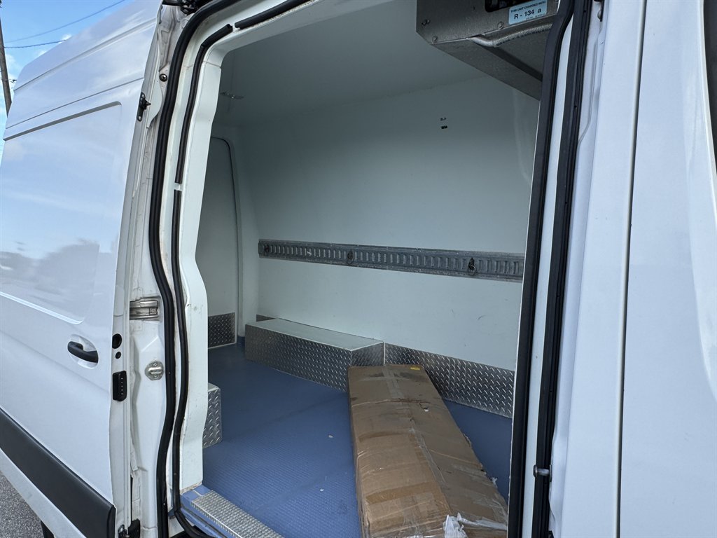 2019 Freightliner Sprinter - $34,995