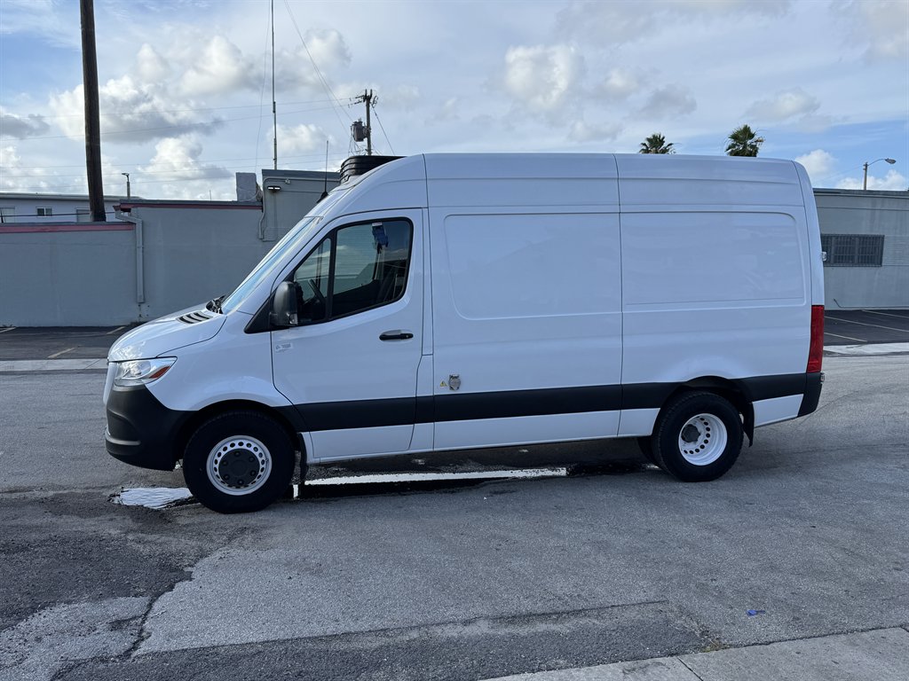 2019 Freightliner Sprinter - $34,995