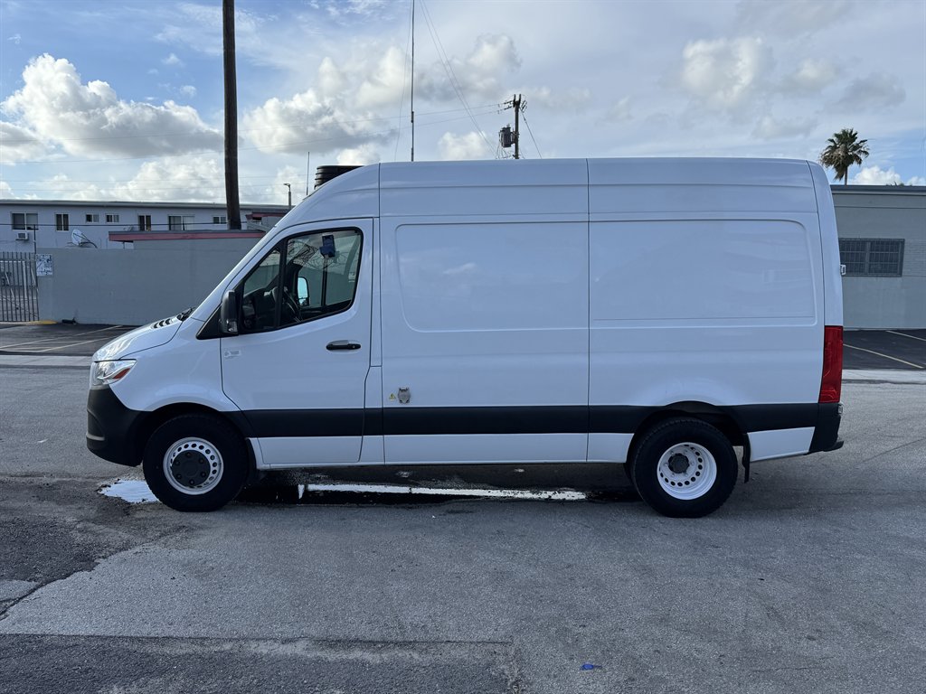 2019 Freightliner Sprinter - $34,995