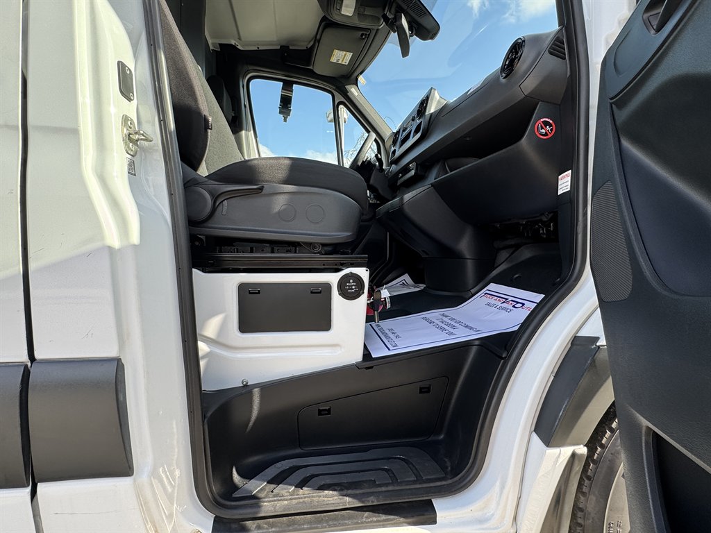 2019 Freightliner Sprinter - $34,995