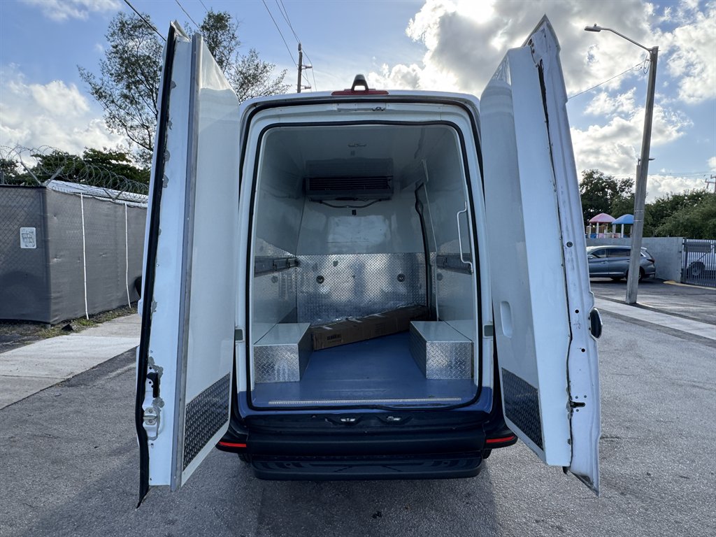 2019 Freightliner Sprinter - $34,995