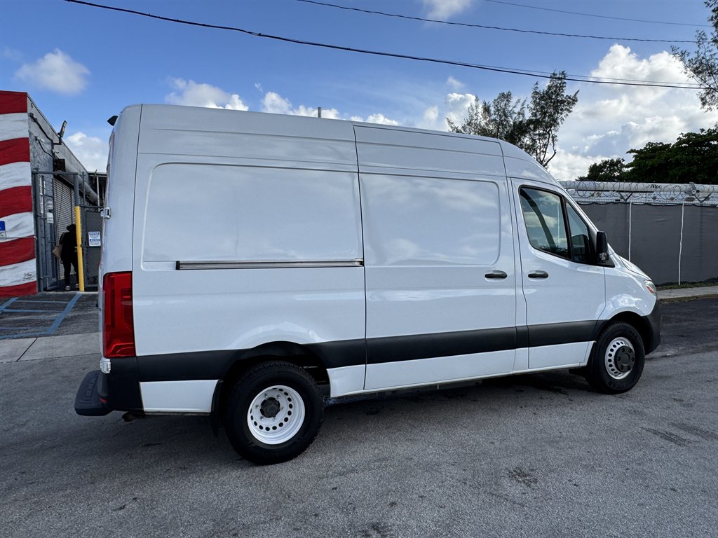 2019 Freightliner Sprinter - $34,995