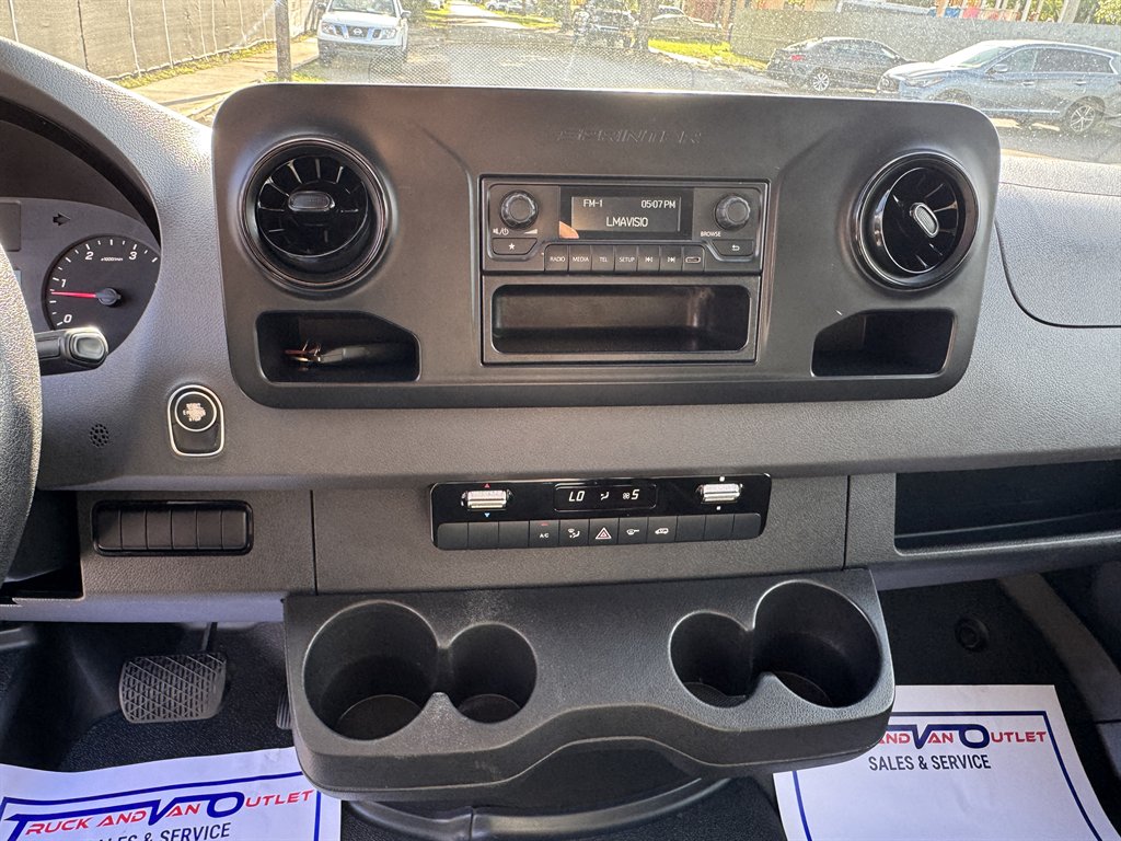 2019 Freightliner Sprinter - $34,995