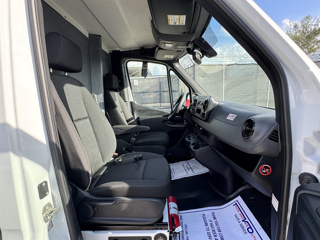 2019 Freightliner Sprinter - $34,995