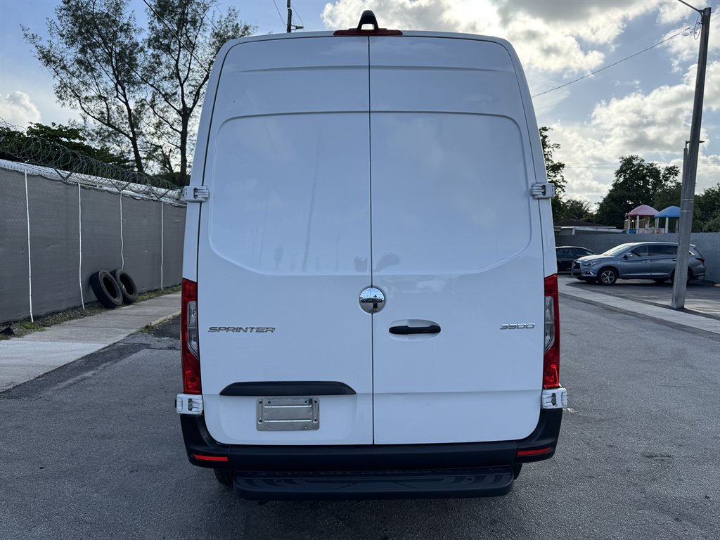 2019 Freightliner Sprinter - $34,995
