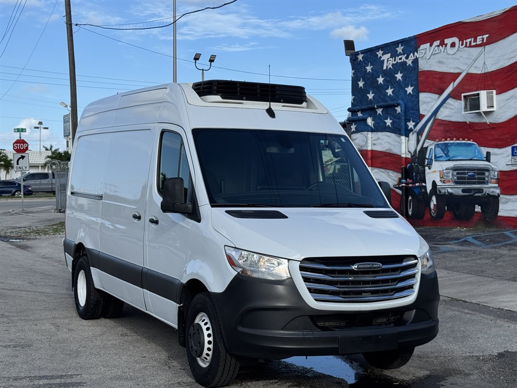 2019 Freightliner Sprinter - $34,995