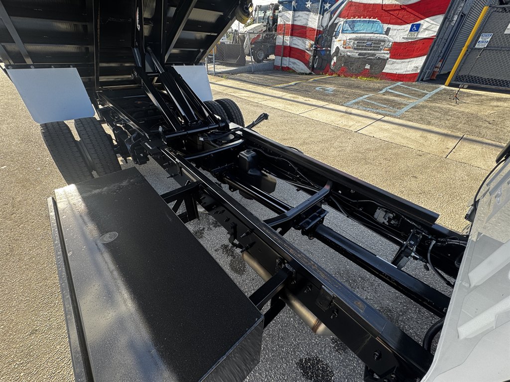 2021 Gm Gm515 - $45,995