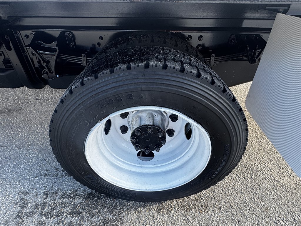 2021 Gm Gm515 - $45,995