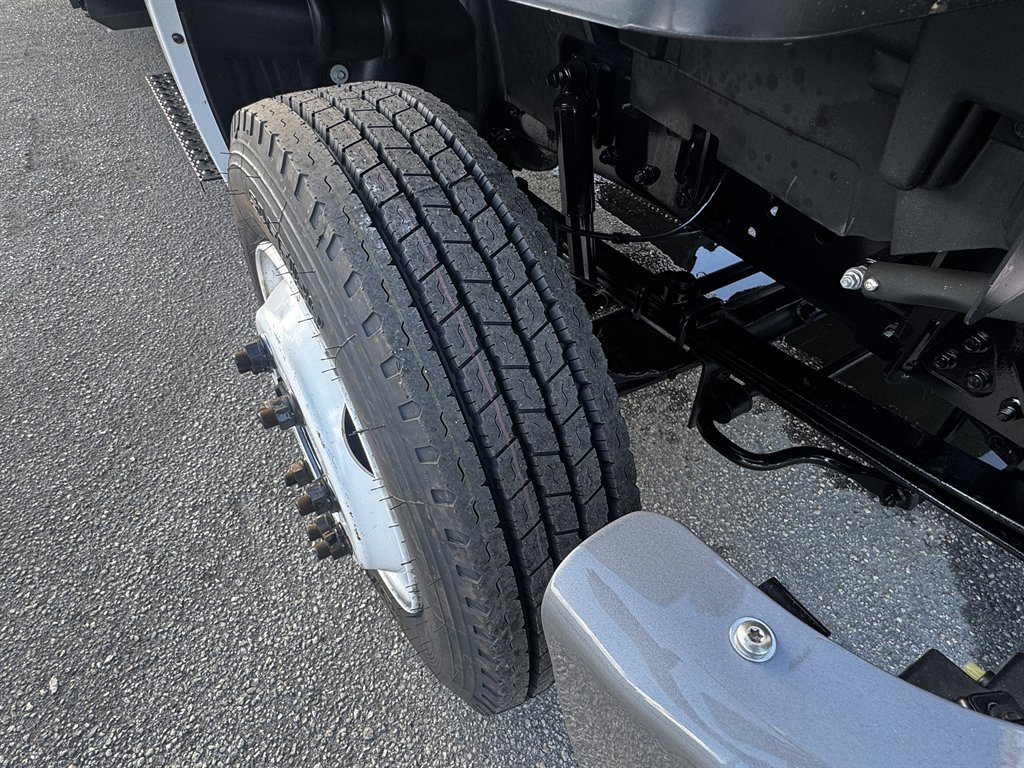 2021 Gm Gm515 - $45,995