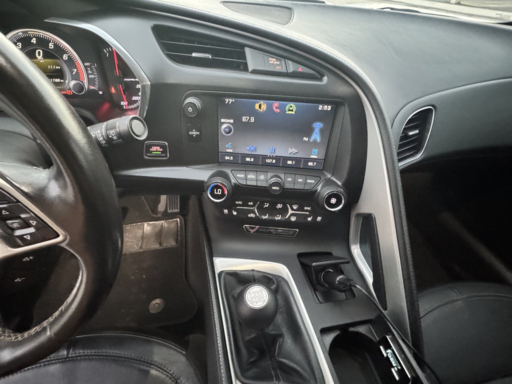 2015 Chevrolet Corvette - $39,995