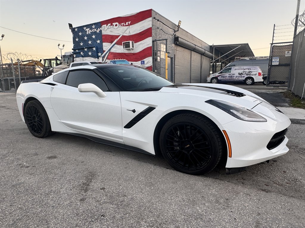 2015 Chevrolet Corvette - $39,995