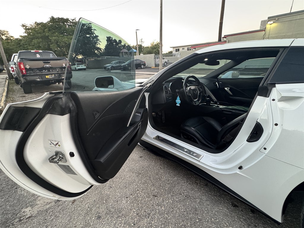2015 Chevrolet Corvette - $39,995