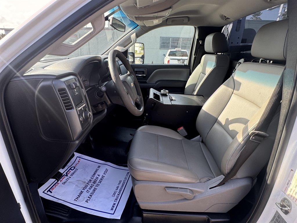 2018 Chevrolet Silverado - $18,995