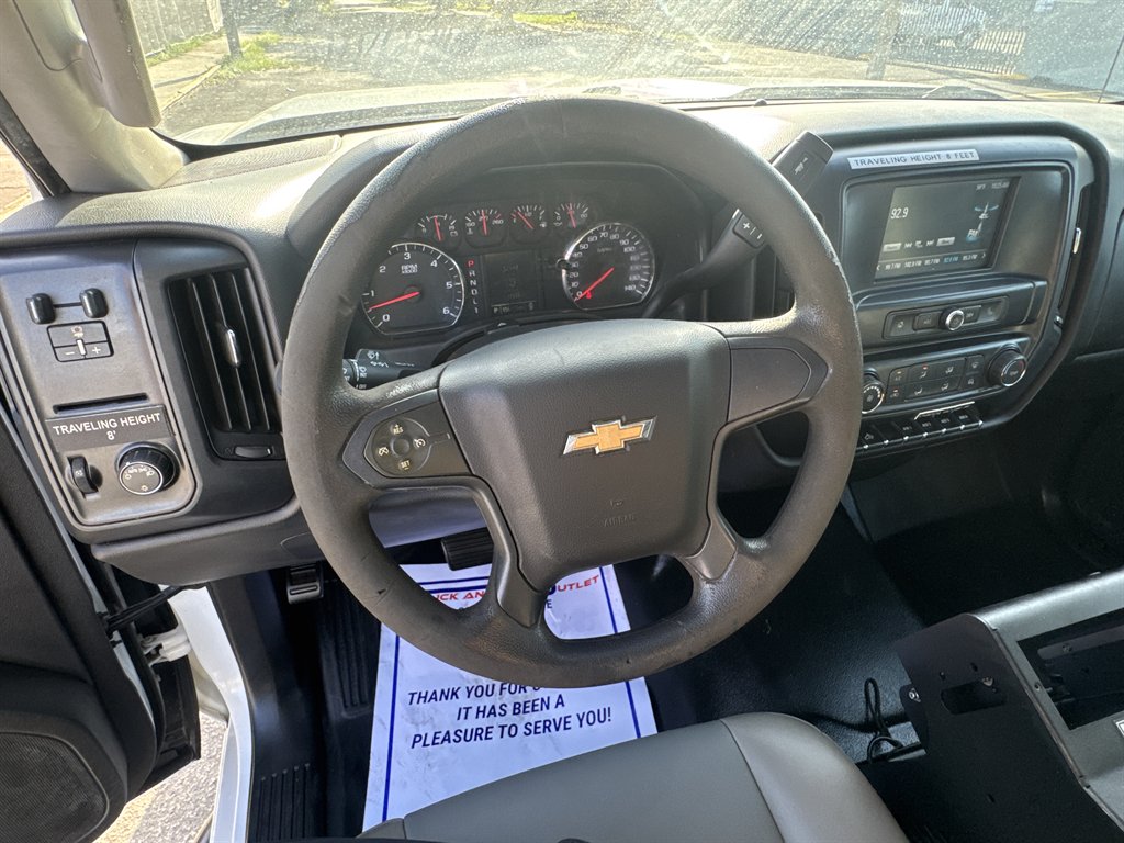2018 Chevrolet Silverado - $18,995