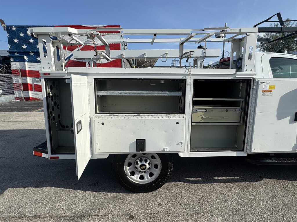 2018 Chevrolet Silverado - $18,995