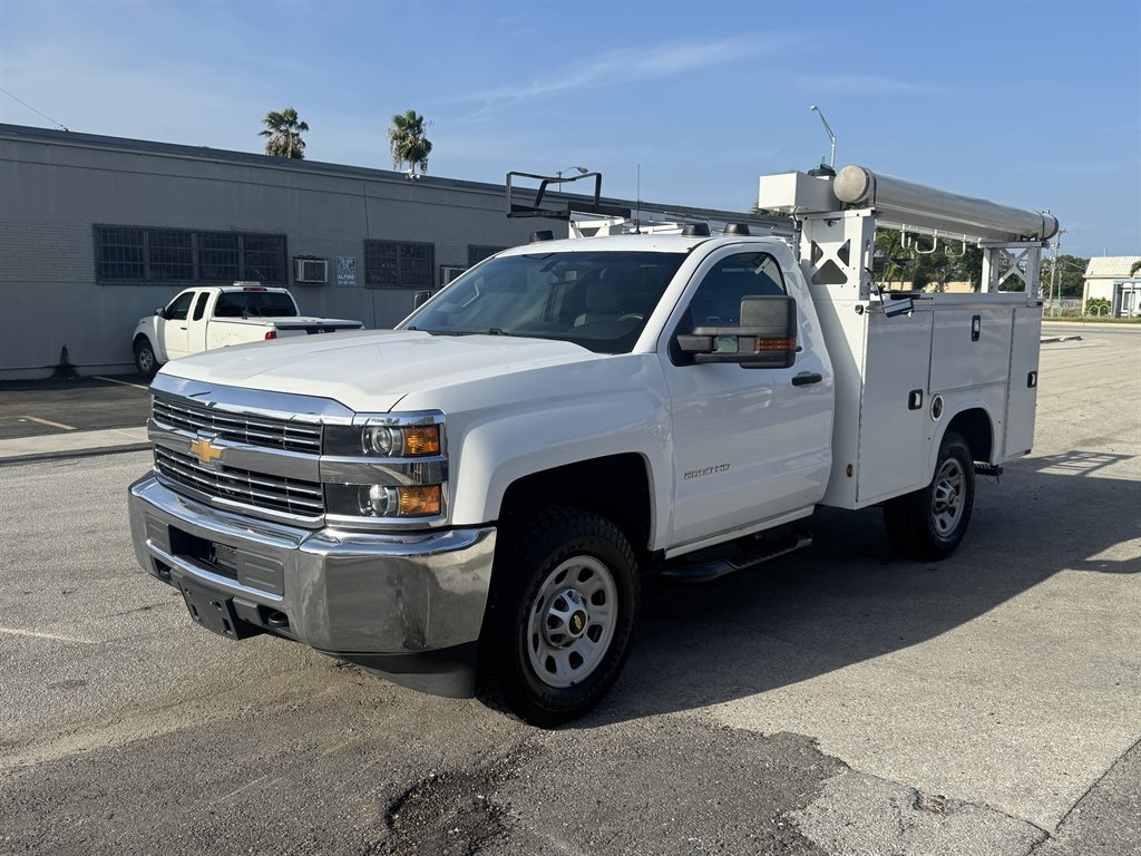 2018 Chevrolet Silverado - $18,995