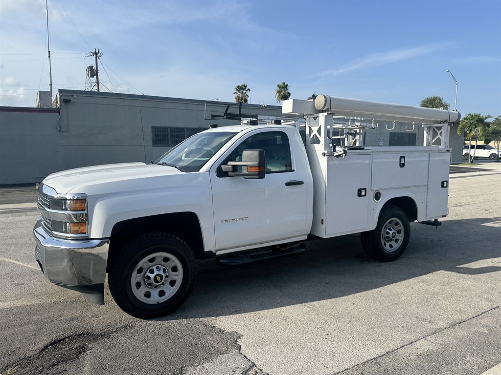 2018 Chevrolet Silverado - $18,995