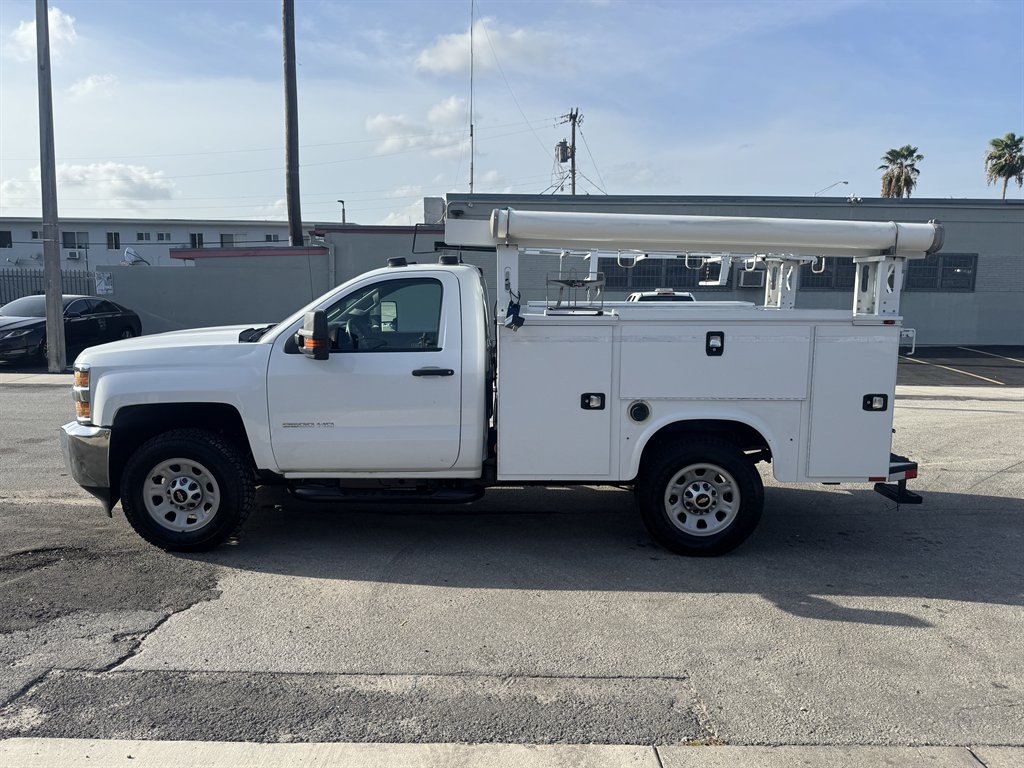 2018 Chevrolet Silverado - $18,995