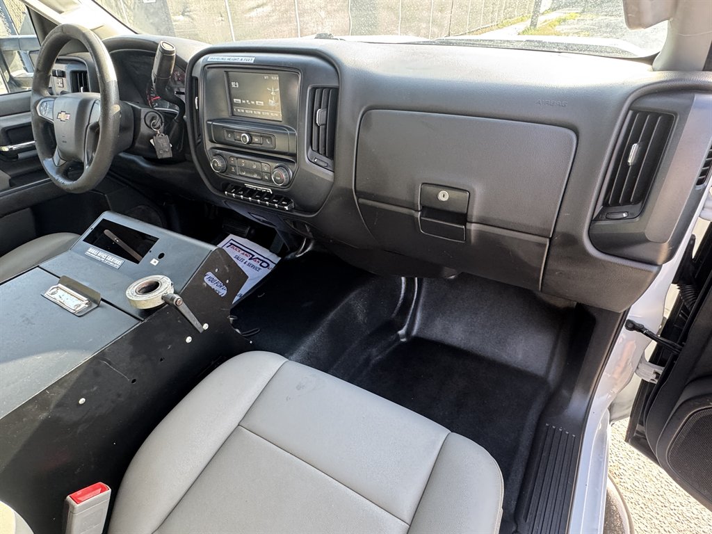 2018 Chevrolet Silverado - $18,995