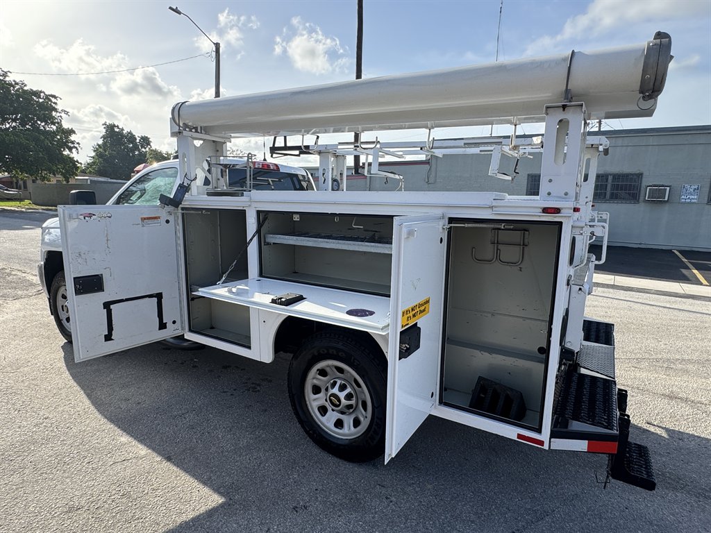 2018 Chevrolet Silverado - $18,995